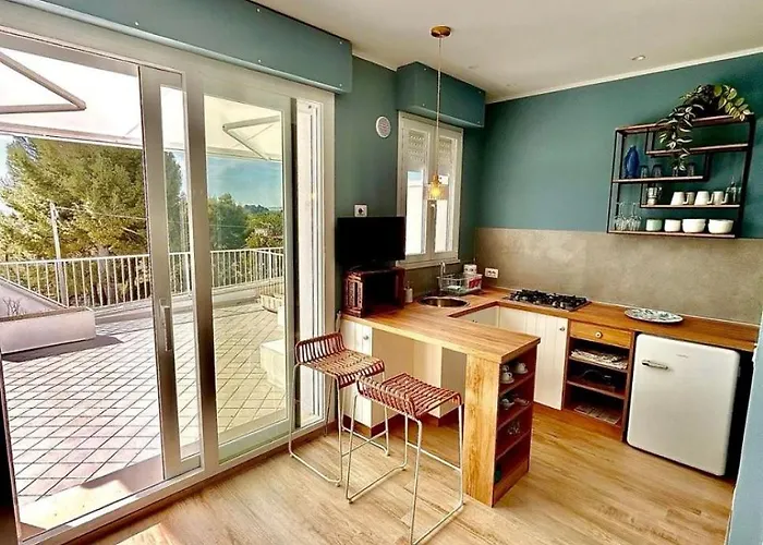 Primula Con Stupenda Terrazza Vista Mare